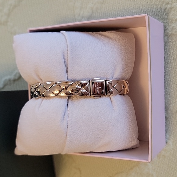 Kate Spade rose watch - Picture 3 of 4